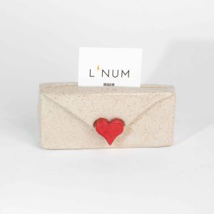 The Polaroid Photo Holder