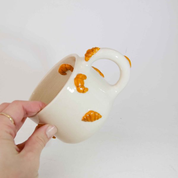 The Croissant Cup