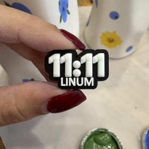 The 11:11 Pin