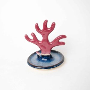 The Coral Ringholder