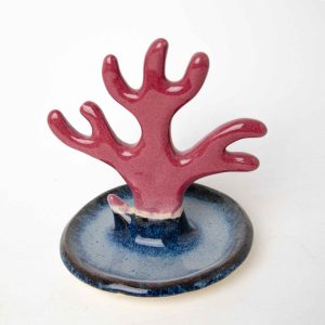 The Coral Ringholder